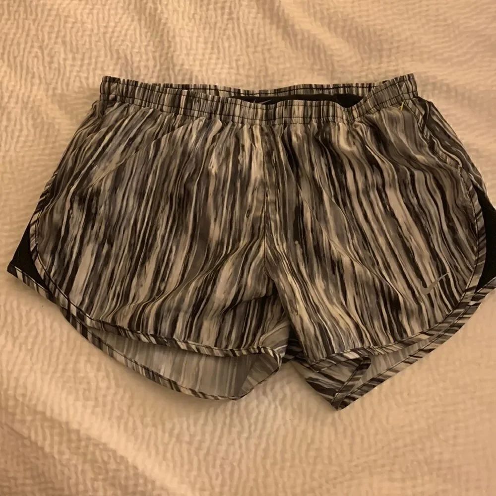 NIKE, Dri-fit, small, lined with drawing, like new condition
